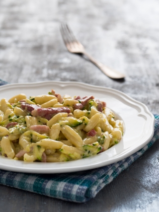 cavati zucchine e pancetta pasta & co. food photography