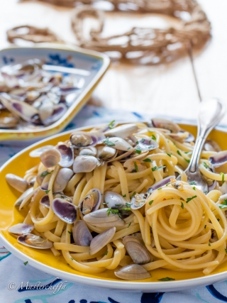 pasta con le telline sicilia bedda food photography